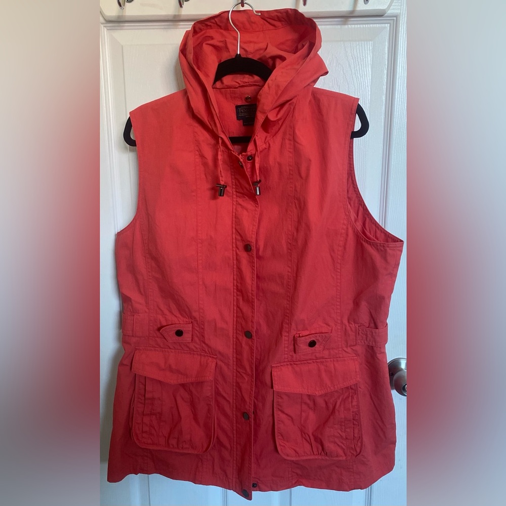 Pendleton Coral Hooded Utility Vest XL